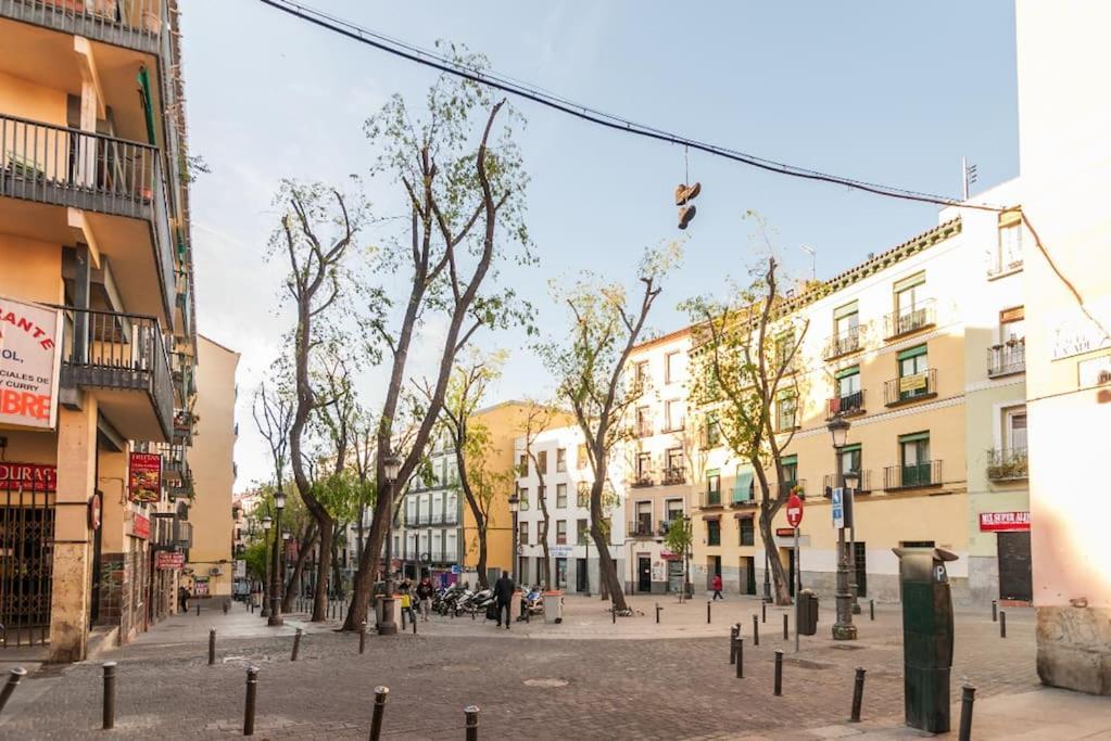 Estudio Lavapiés cerca de Antón Martín Madrid Esterno foto